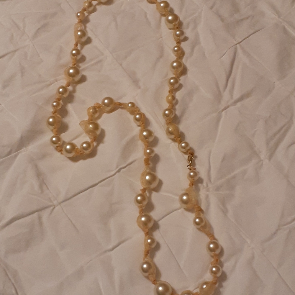 Ribbon an Pearl's